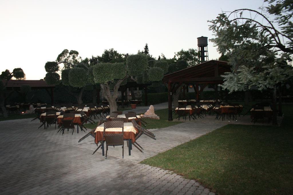 Villaggio Turistico Malibuu Manduria Exteriör bild