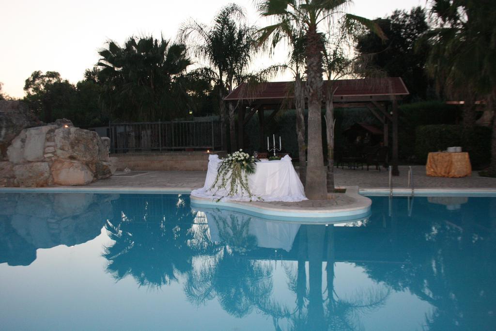 Villaggio Turistico Malibuu Manduria Exteriör bild